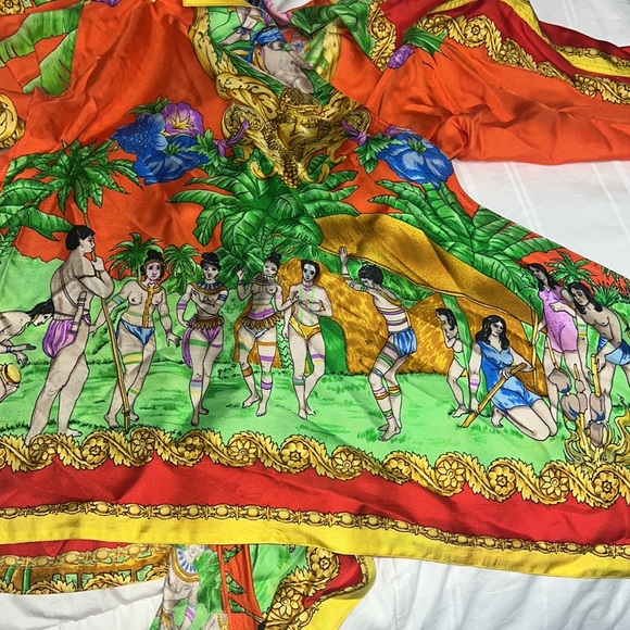 Gianni Versace Vintage SS 1993 Paradise Lost Printed Silk Off Shoulder Blouse - Picture 13 of 16